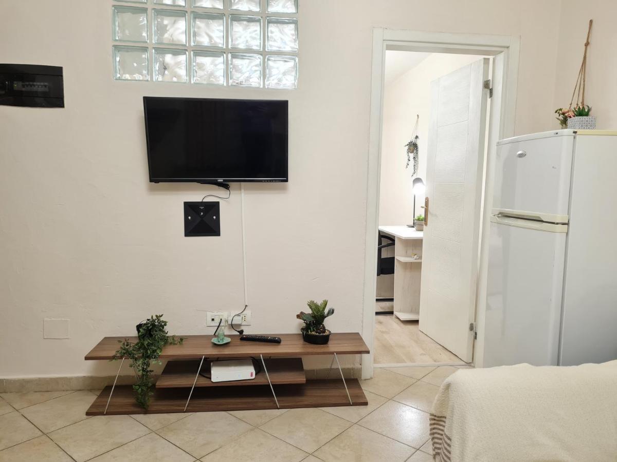 Downtown Boulevard Apartment With A Cute Balcony! Tirana Extérieur photo